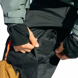Pantaloni 686 GTX Stretch Dispatch BIB