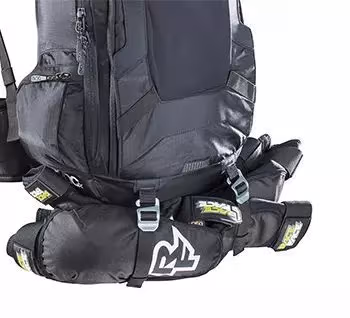 Kolesarski nahrbtnik Evoc FR Tour 30l black