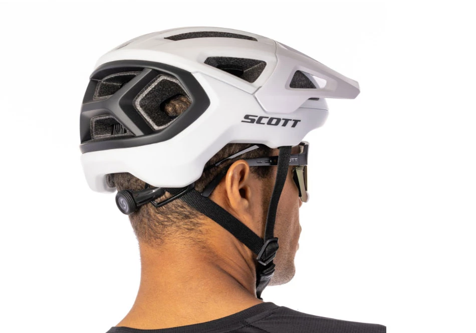 kolesarska čelada Scott Tago Plus