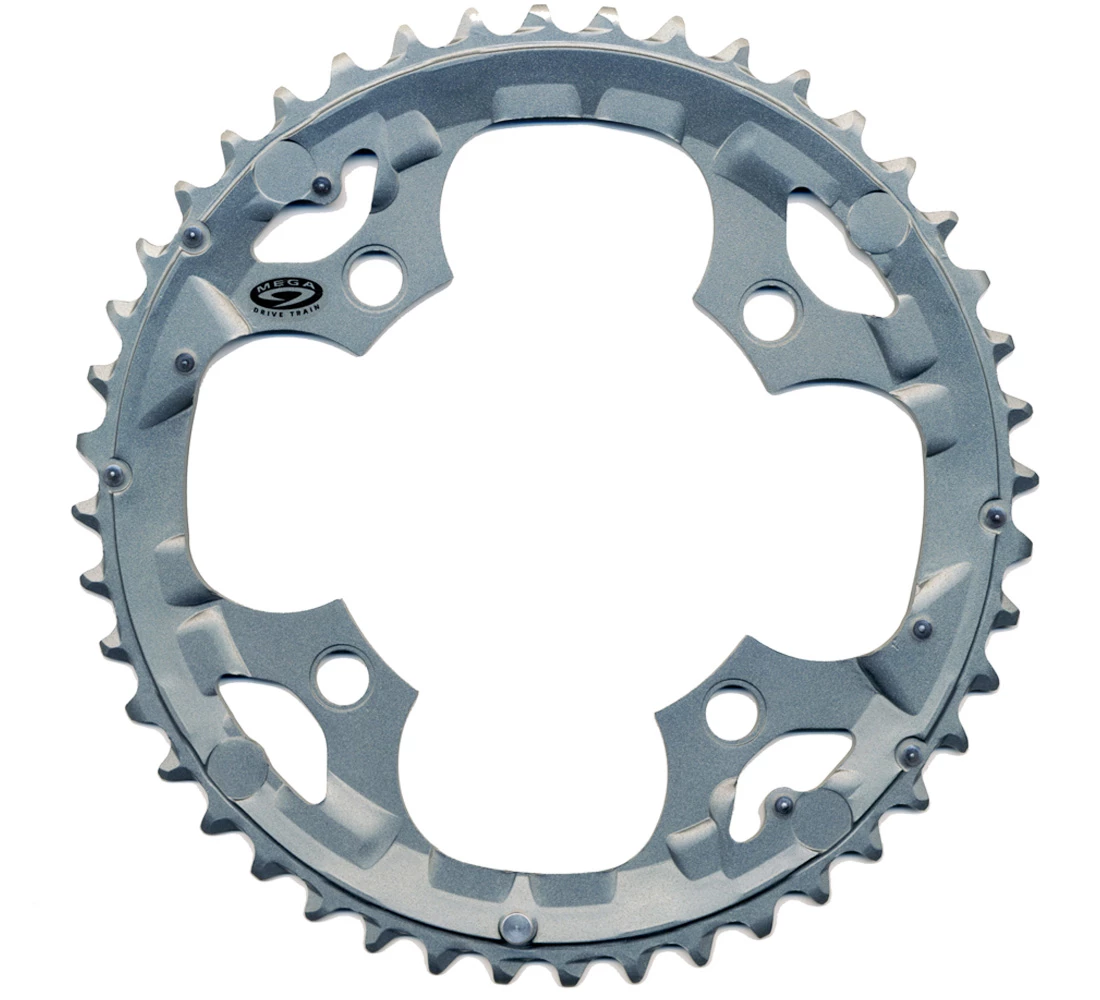 Shimano DEORE M590 44T middle chainring