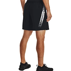 Shorts Woven Graphic black